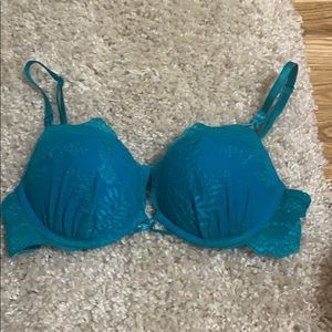 Victoria’s Secret miraculous plunge push up bra